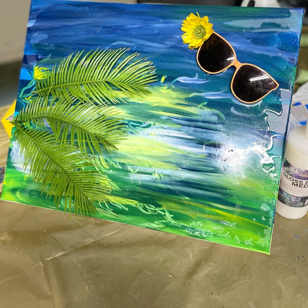 Perfect outdoor/indoor wall decor #TropicVibes